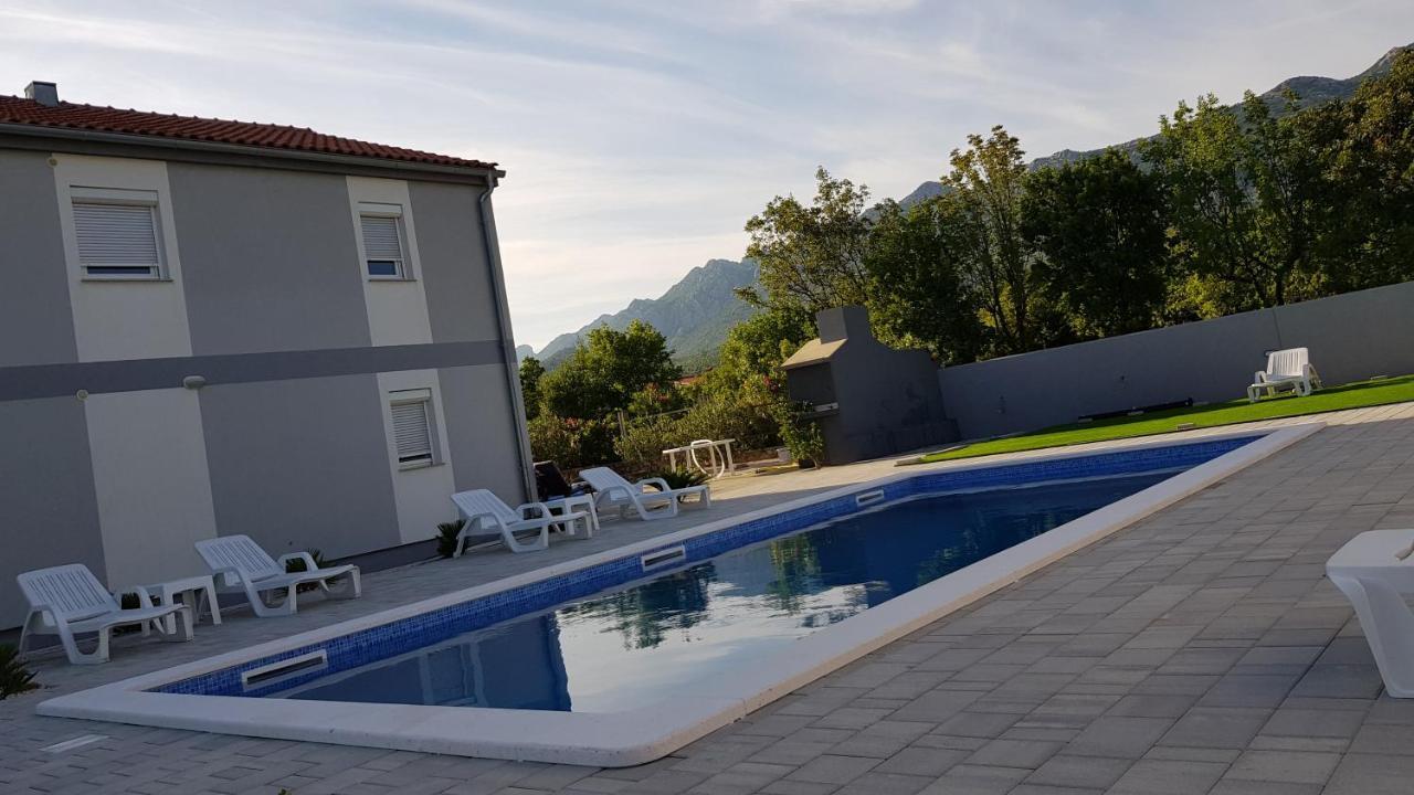 Apartments Zanic With Private Swimming Pool And Sea View Starigrad Paklenica Exteriör bild