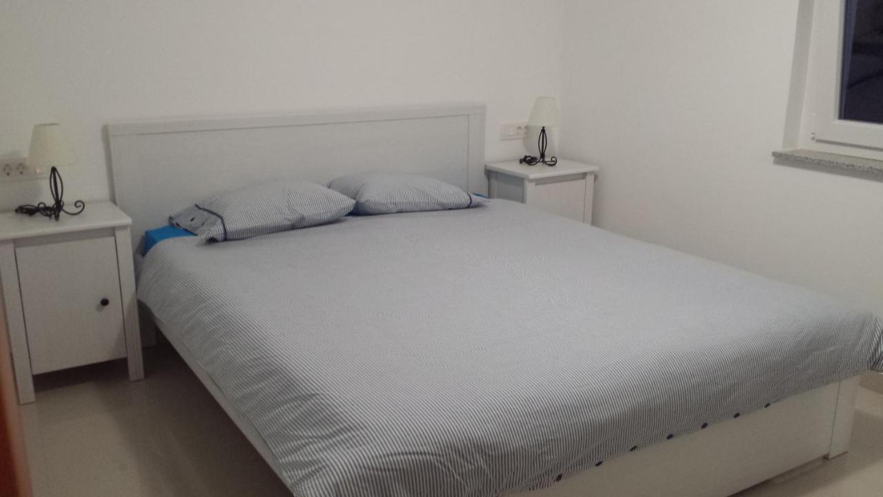 Apartments Zanic With Private Swimming Pool And Sea View Starigrad Paklenica Exteriör bild