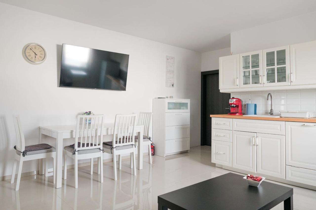 Apartments Zanic With Private Swimming Pool And Sea View Starigrad Paklenica Exteriör bild