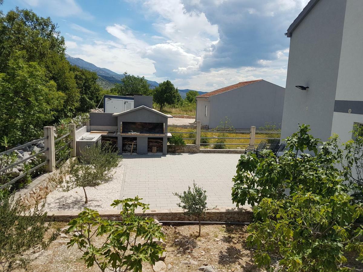 Apartments Zanic With Private Swimming Pool And Sea View Starigrad Paklenica Exteriör bild