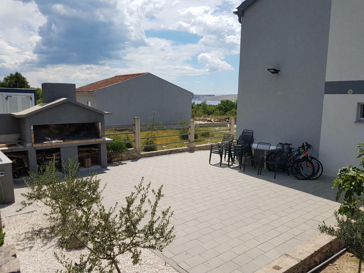Apartments Zanic With Private Swimming Pool And Sea View Starigrad Paklenica Exteriör bild